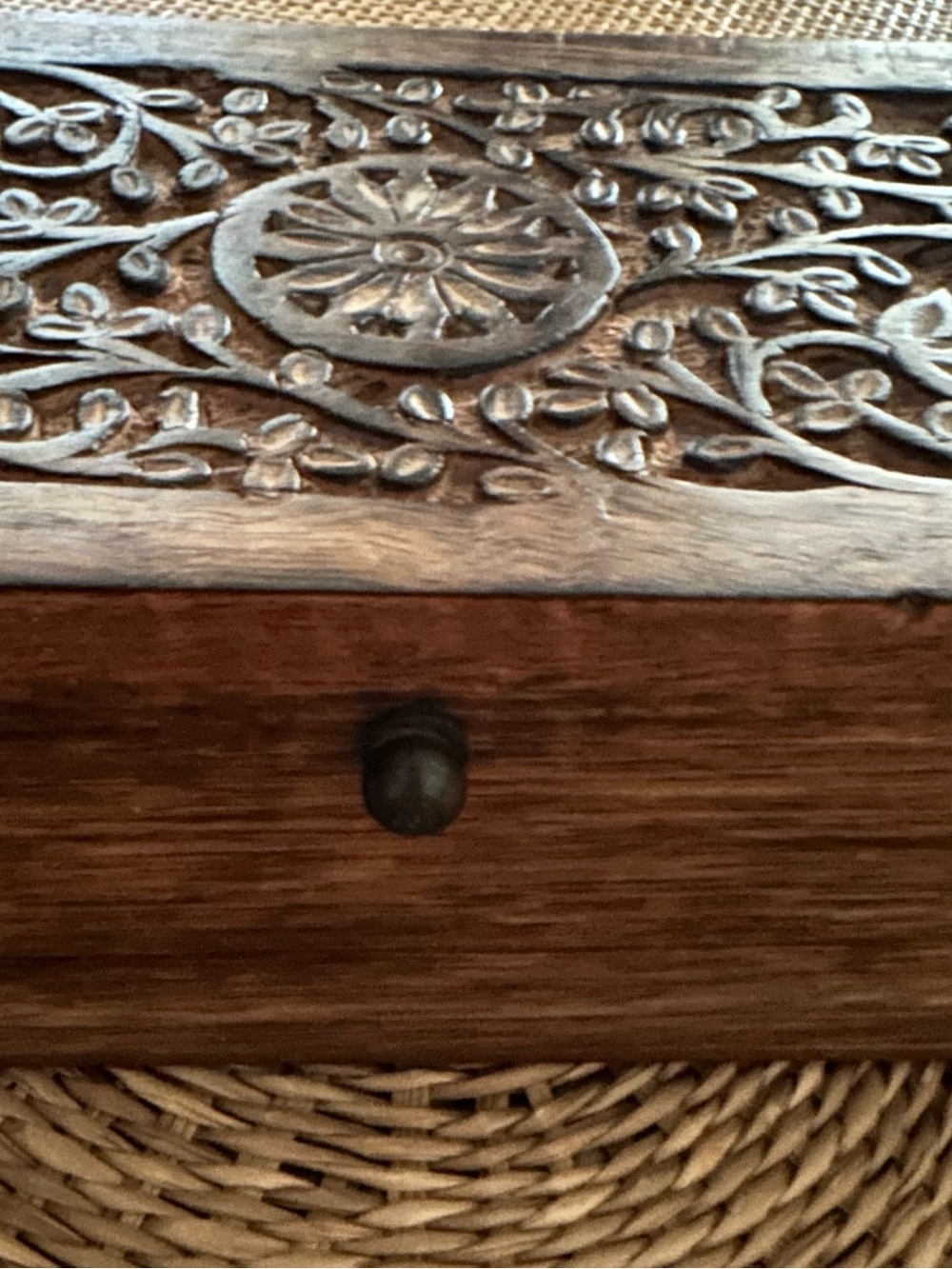 Hand-Carved Floral Wooden Keepsake Box - Dark Brown✨ - Picture 2 of 6